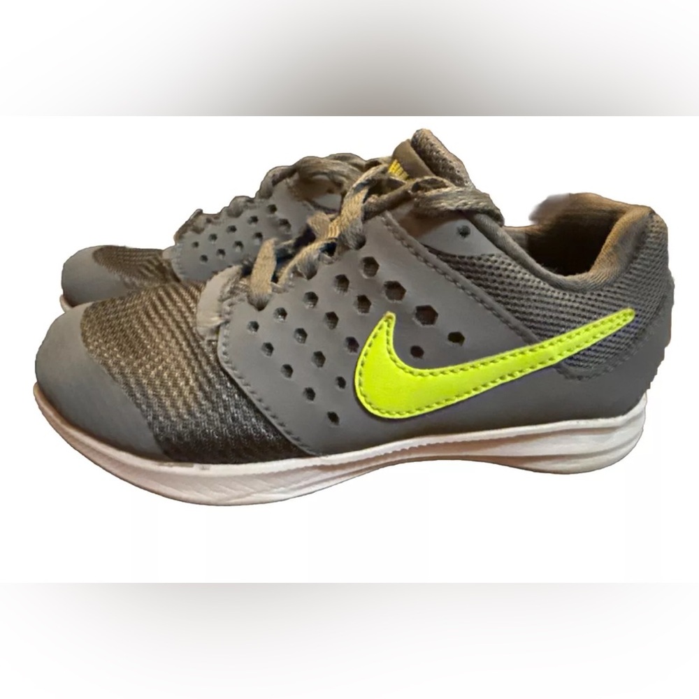 Nike Downshifter 7 Size 10.5‎ C Boys 881515-002 Gray